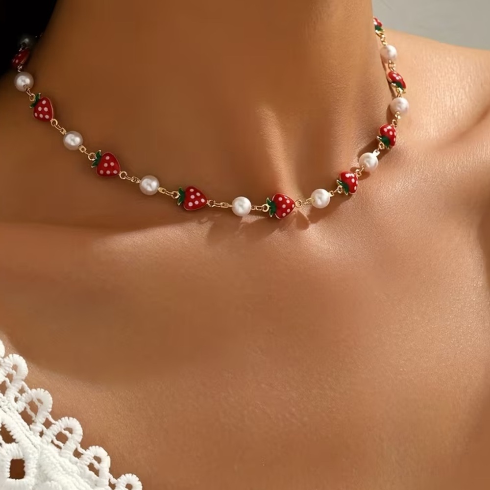 NEW Strawberry Pearl Pendant Charm Gold Necklace